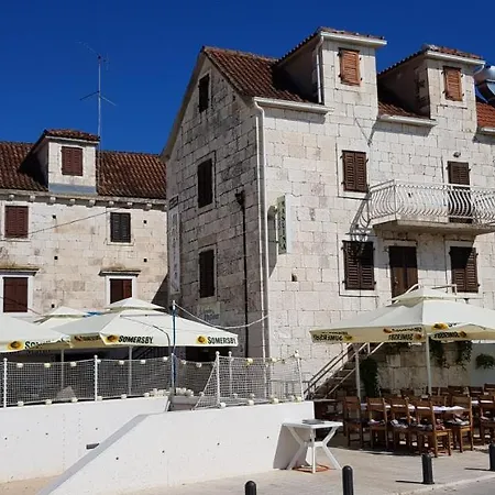 Guest house Lastin Dvor Rogoznica (Sibenik-Knin)