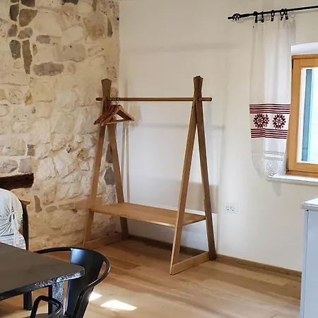 Guest house Lastin Dvor Rogoznica (Sibenik-Knin)