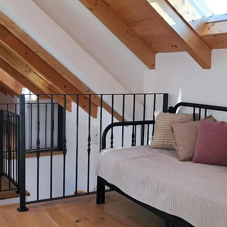 Lastin Dvor Rogoznica (Sibenik-Knin)