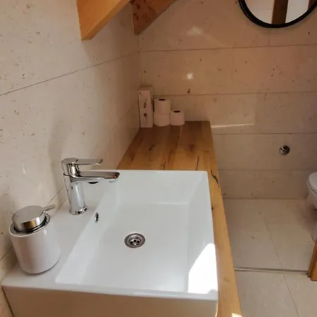 Guest house Lastin Dvor Rogoznica (Sibenik-Knin)