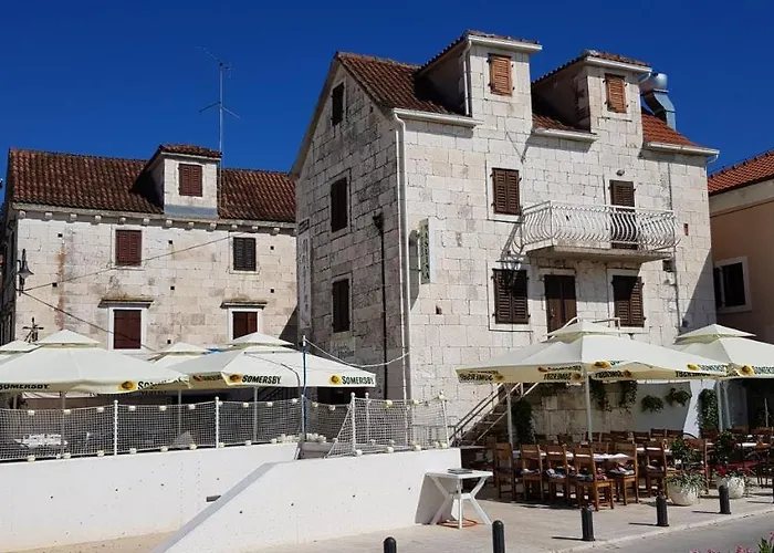 Guest house Lastin Dvor Rogoznica (Sibenik-Knin)