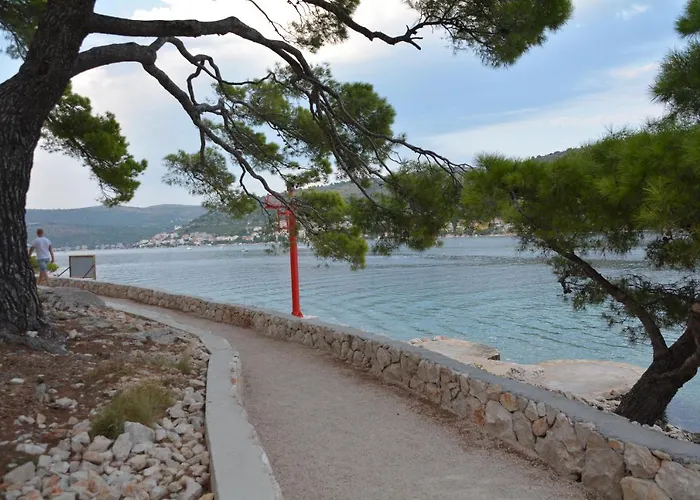 Guest house Lastin Dvor Rogoznica (Sibenik-Knin)