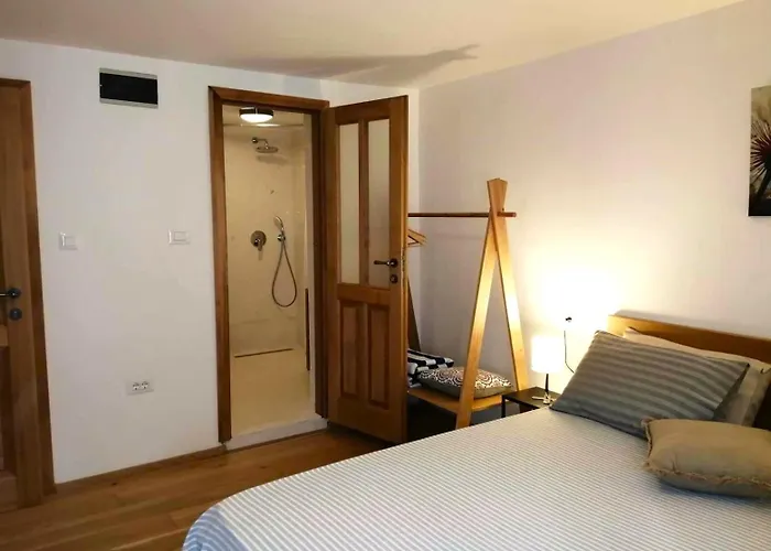 Guest house Lastin Dvor Rogoznica (Sibenik-Knin)