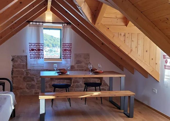 Lastin Dvor 3* Rogoznica (Sibenik-Knin)