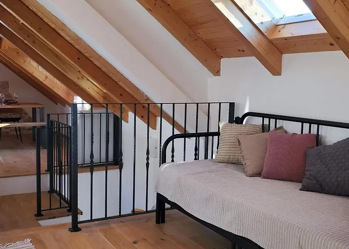 Lastin Dvor Rogoznica (Sibenik-Knin)