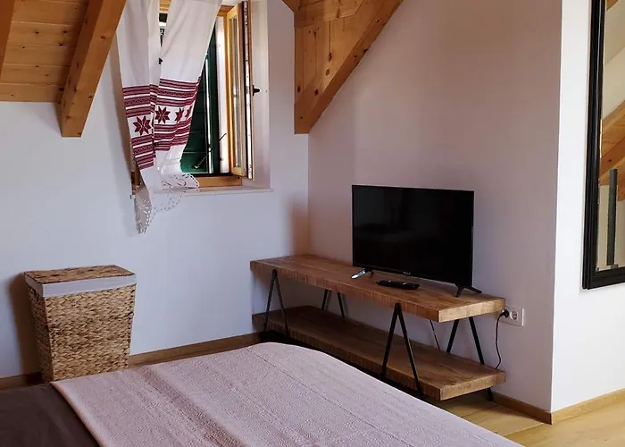 Guest house Lastin Dvor Rogoznica (Sibenik-Knin)