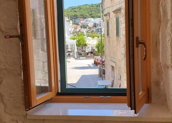 Lastin Dvor Gasthuis 3*